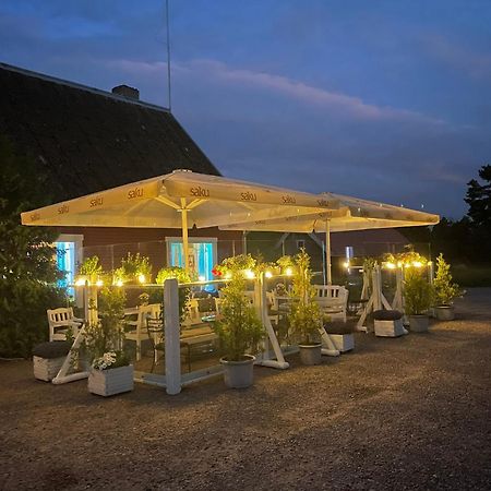 Emmaste Teemaja Hostel Ngoại thất bức ảnh
